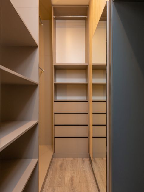 Walk in wooden wardrobe design ideas for your home - Beautiful Homes