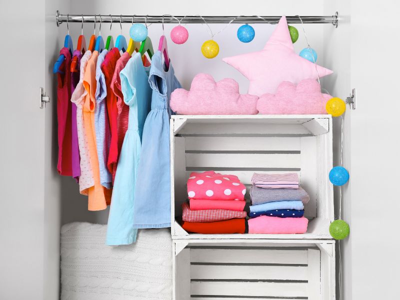 Children's wardrobe design with boxes - Beautiful Homes