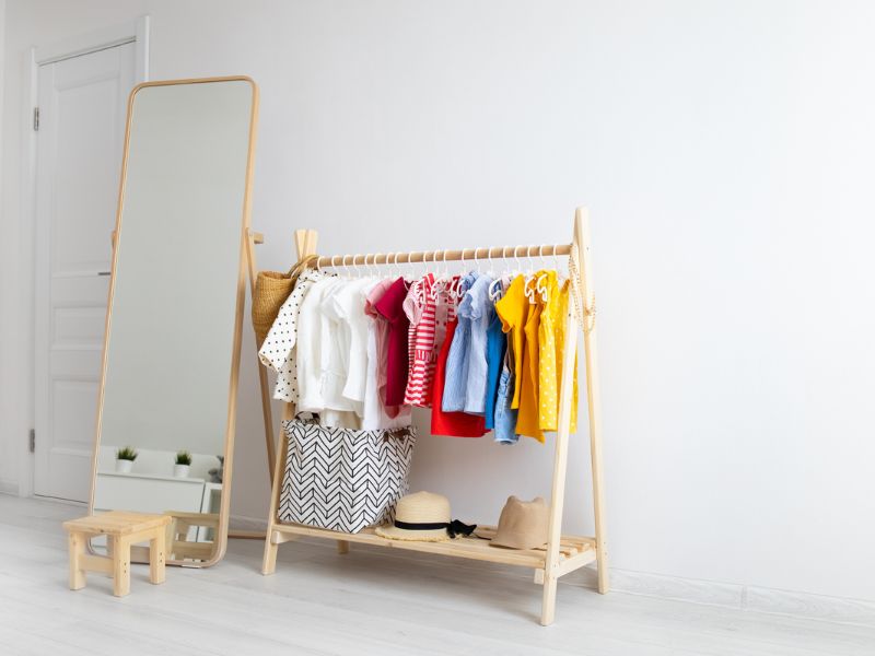 Open wardrobe for children's bedroom design - Beautiful Homes