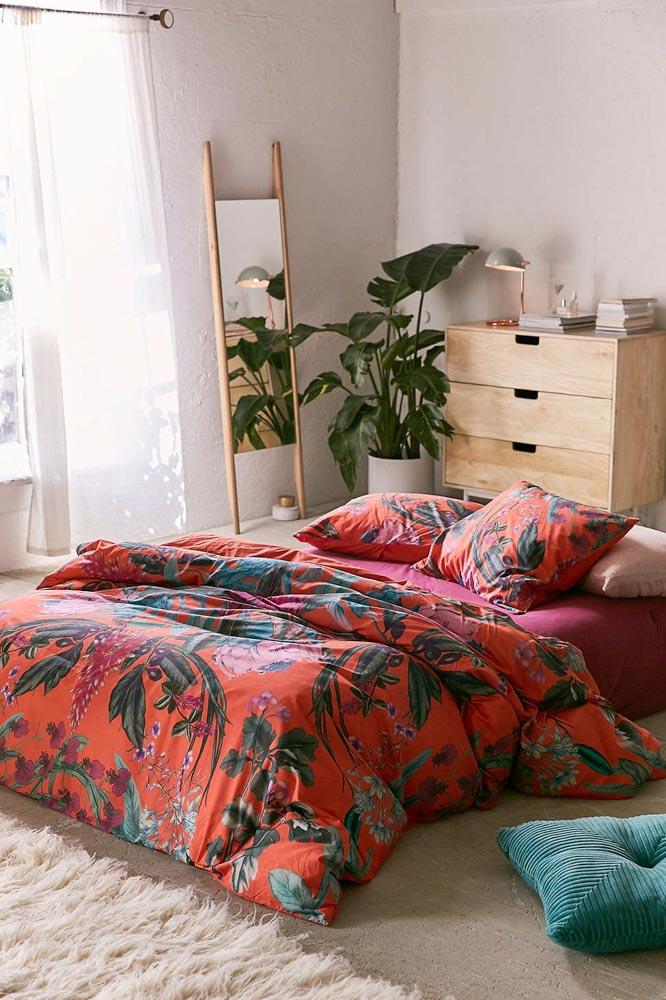 Customisable Small Bedroom Design Ideas With Chest Of Drawers, Floor Mattress And Standing Mirror – Beautiful Homes