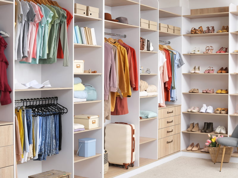 Stylish rails for open wardrobe for your bedroom - Beautiful Homes