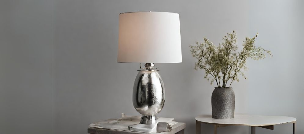 Chrome and silver lighting design - Beautiful Homes