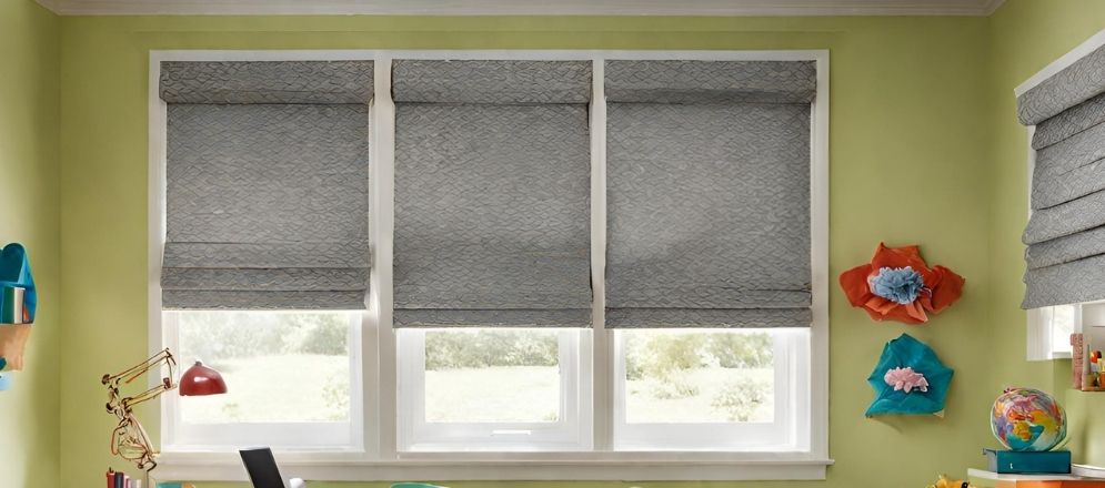 Grey roman shades with green walls - Beautiful Homes