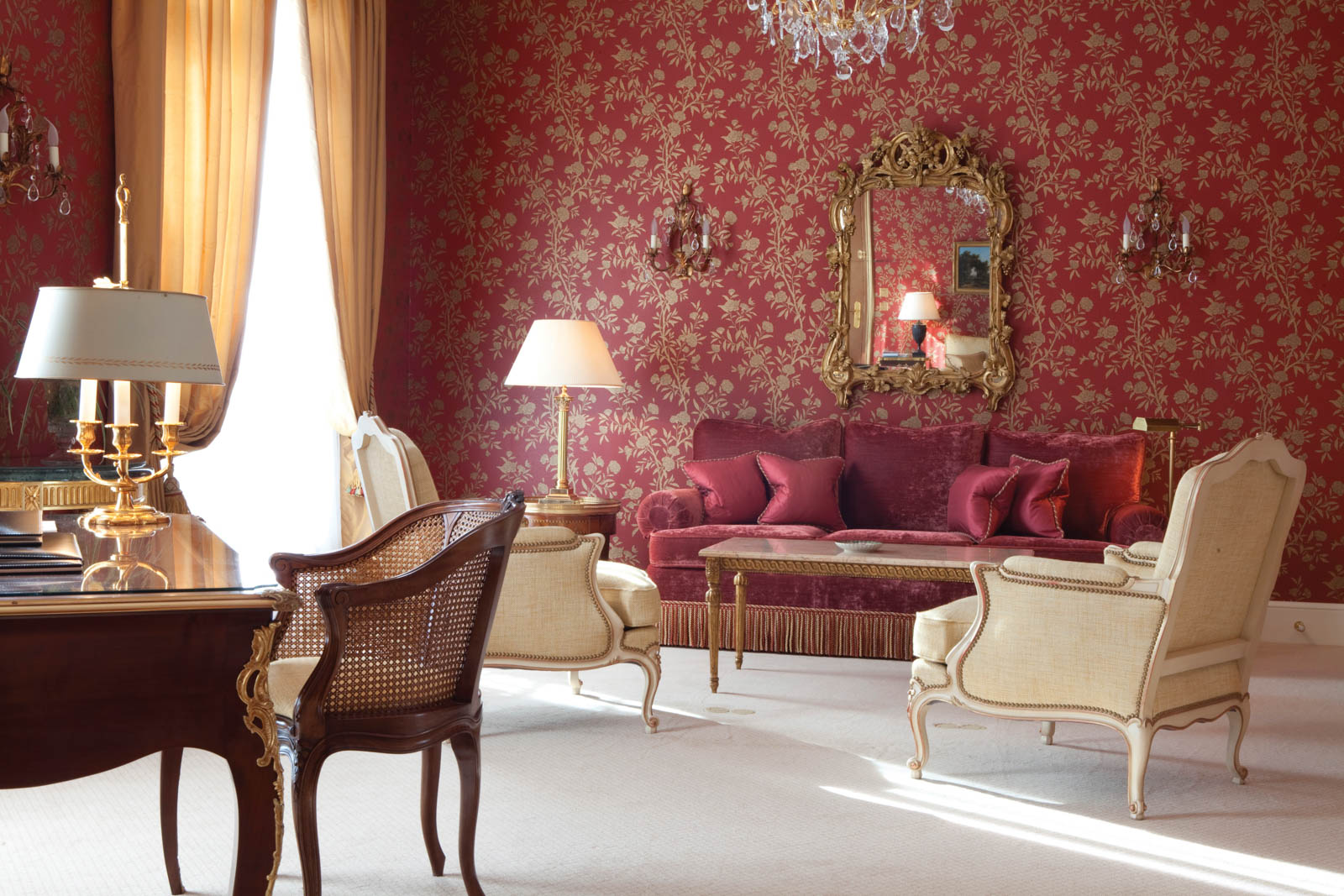 Ideas for romantic living room interior design - Beautiful Homes
