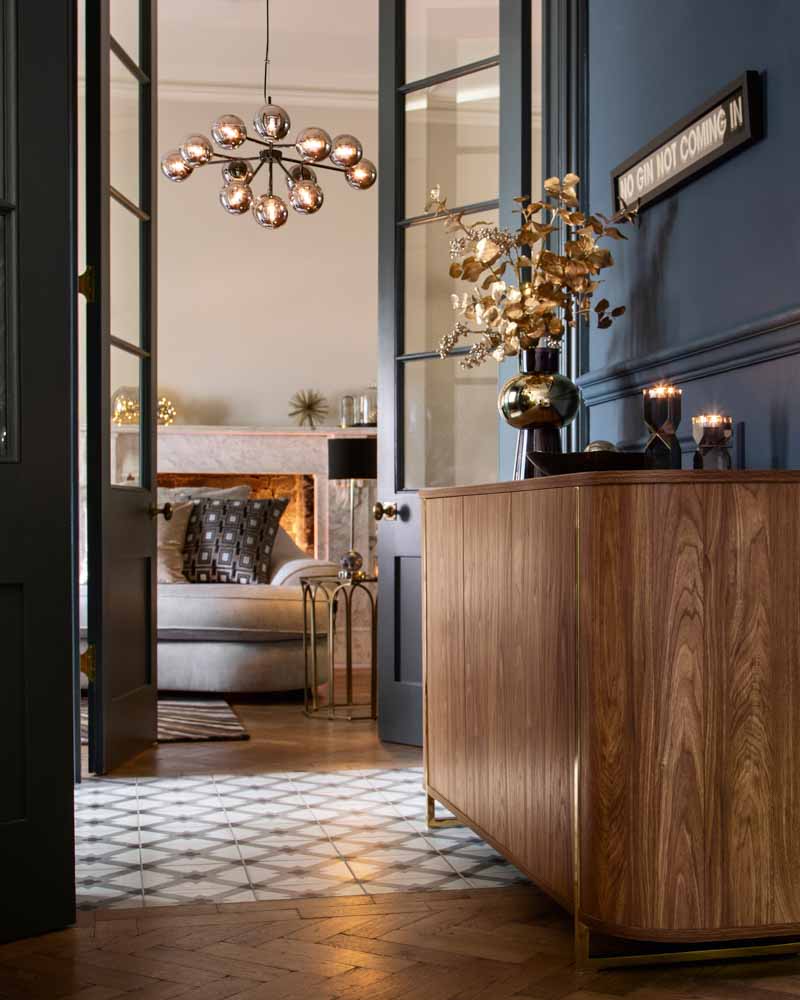 Add gold & bronze lighting colours for warm winter décor - Beautiful Homes