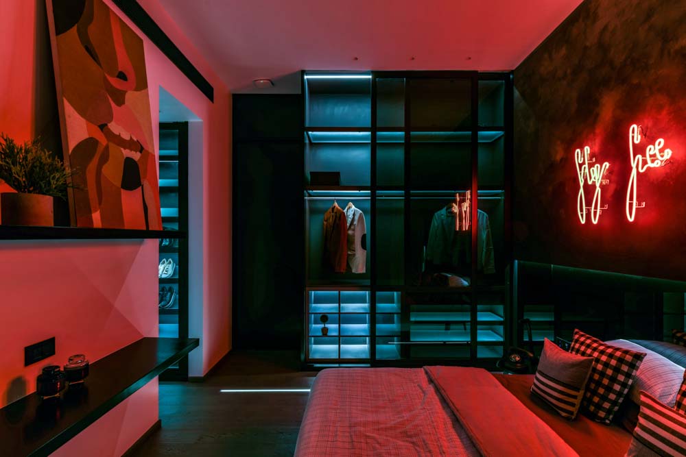 Customisable neon sign for a warm space in winter - Beautiful Homes