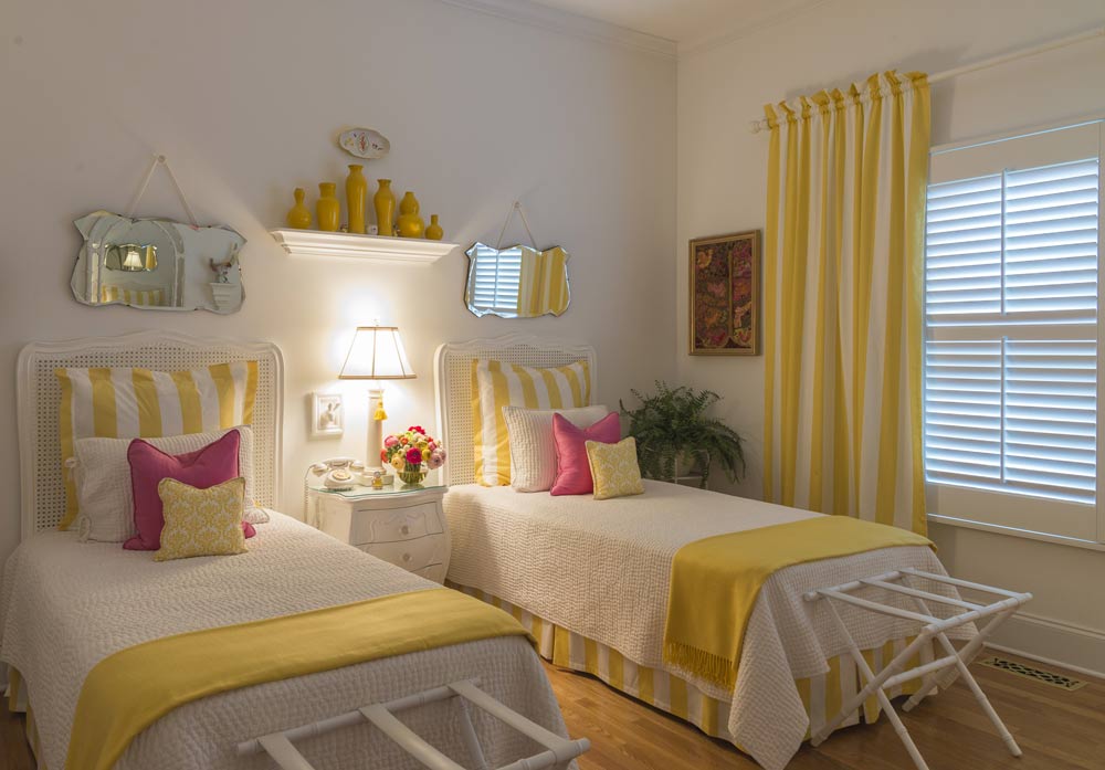 Bedroom planning & layout design with two single beds - Beautiful Homes