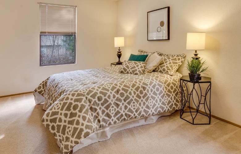 Modern table lamp shades used for bedroom lighting - Beautiful Homes