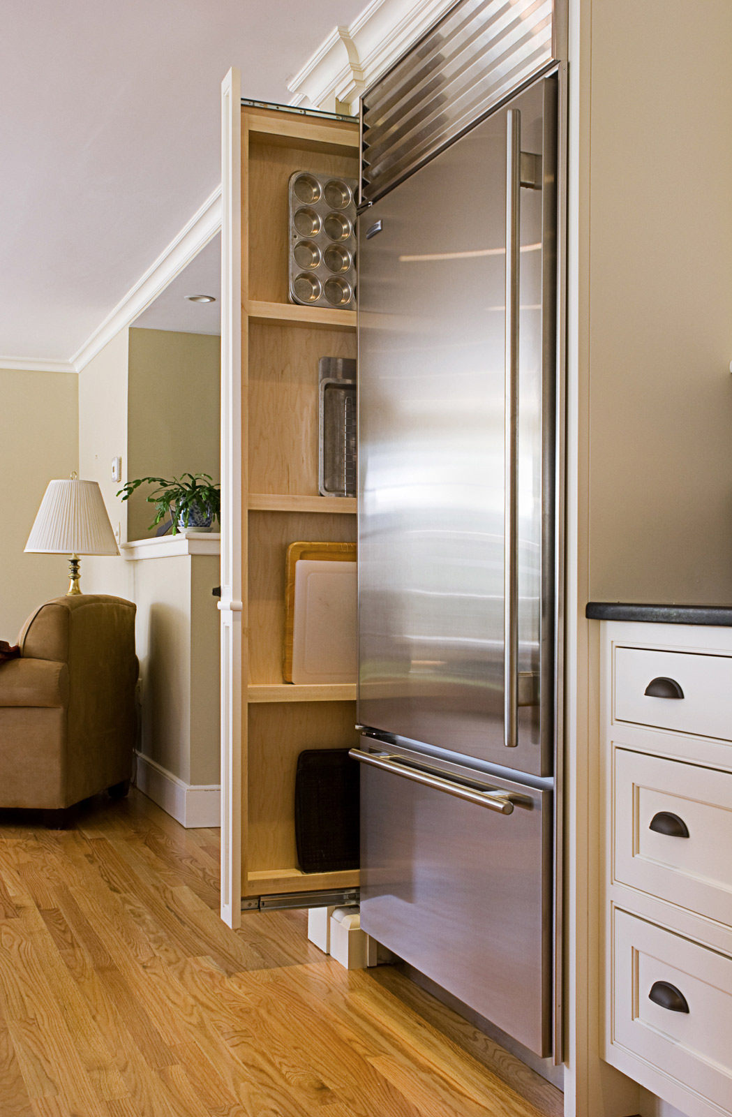 Kitchen Storage Ideas for Sliding Units - Beautiful Homes