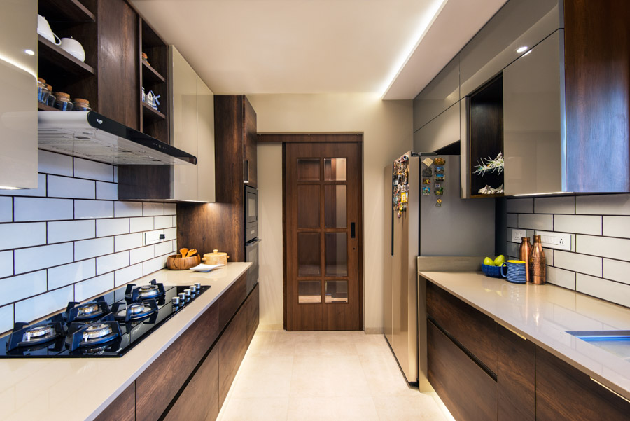 Stylish Modern Wood Kitchen Ideas With White Countertops And White Brick Splashback - Beautiful Homes